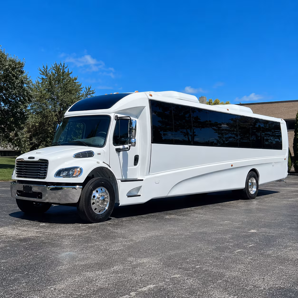 meridian 18 passenger minibus