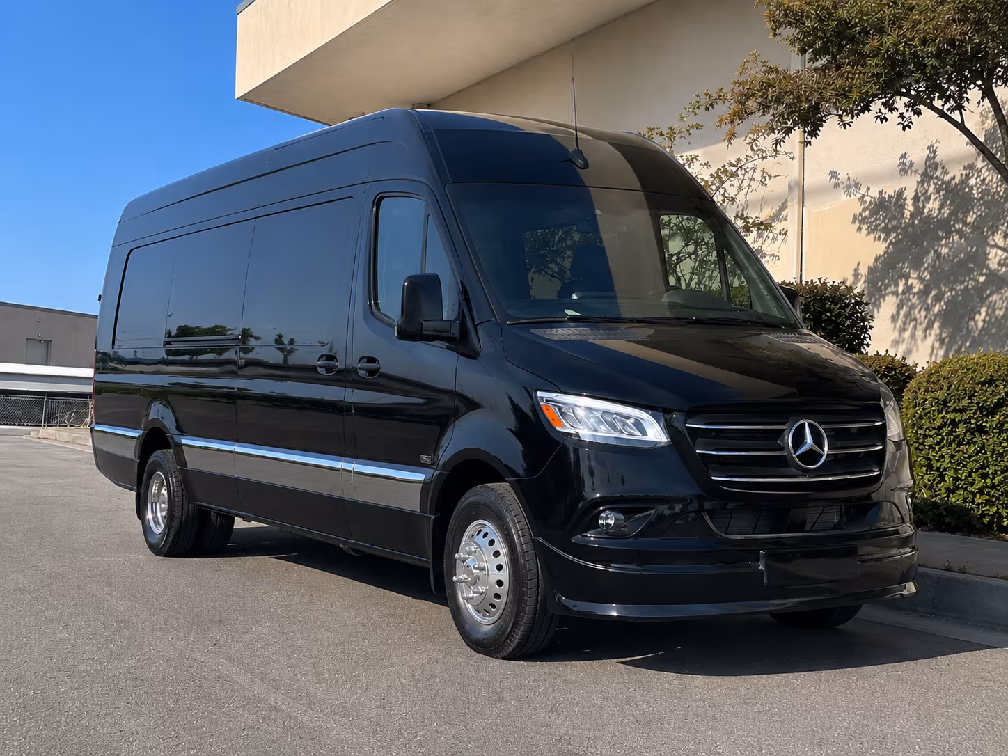 secure transportation for your next airport transfer 5
