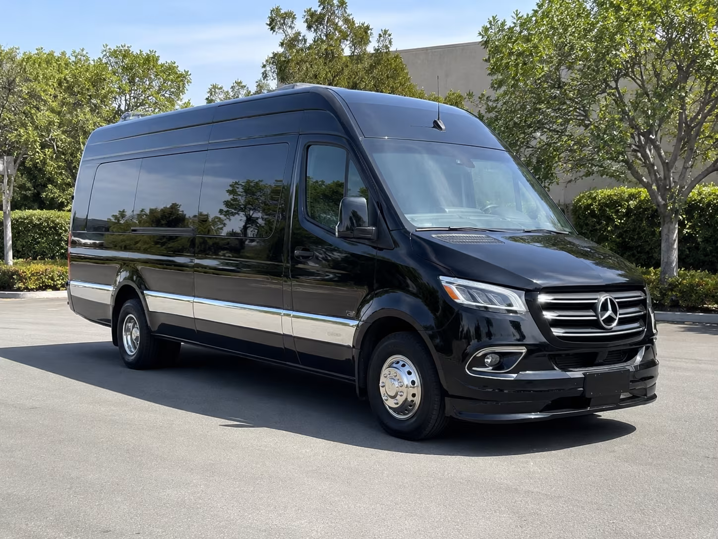 secure transportation for your next bachelor or bachelorette party 2